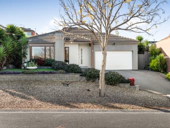 4 Stranraer Close, Greenvale, VIC, 3059