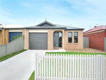 23 Yarra Park Dr, Sebastopol, VIC, 3356