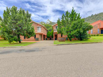 2/34 Valley Drive, East Tamworth, NSW, 2340