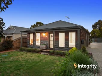 381 National Park Rd, Kinglake West, VIC, 3757