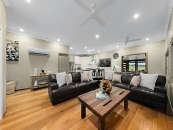 319 Wilderness Road, Lovedale, NSW, 2325