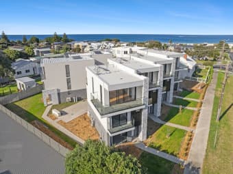 24 Great Ocean Road, Apollo Bay, VIC, 3233