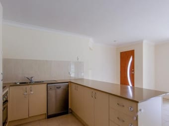 1/46 Henderson St, Redbank, QLD, 4301
