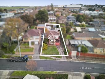21 Esmale Street, Strathmore, VIC, 3041
