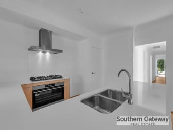 24 Gleam Street, Wellard, WA, 6170