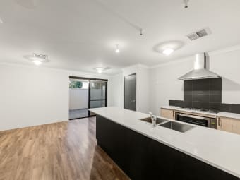 14/297 Railway Avenue, Armadale, WA, 6112