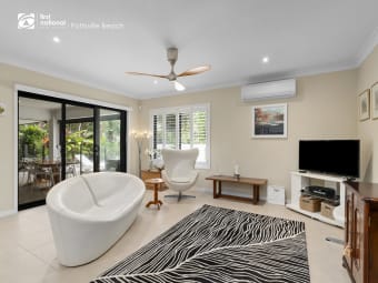 18 Newcastle Drive, Pottsville, NSW, 2489