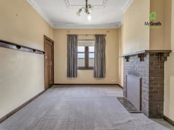 8 Lawrence Avenue, Woodville South, SA, 5011