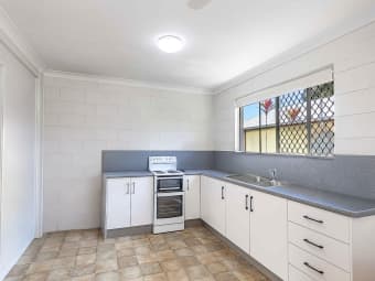 102 Eleventh Avenue, Railway Estate, QLD, 4810