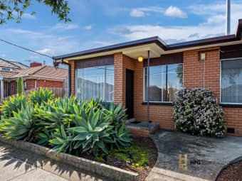 4/4 Carol Grove, Tullamarine, VIC, 3043