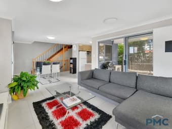 2/4 Burnley Street, Newmarket, QLD, 4051