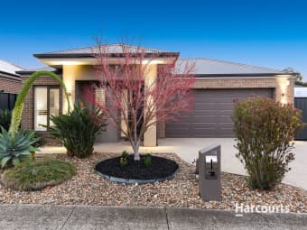 32 Karabair Street, Clyde North, VIC, 3978