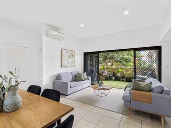 13/71 Dansie St, Coorparoo, QLD, 4151