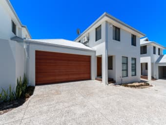 18b Ravenswood Drive