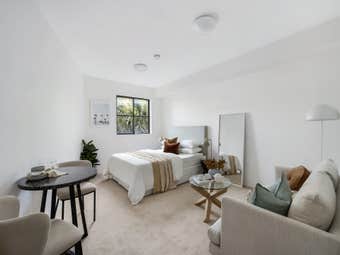 213/130 Carillon Avenue