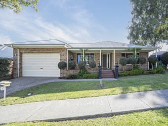 2 Thornley Drive, Berwick, VIC, 3806