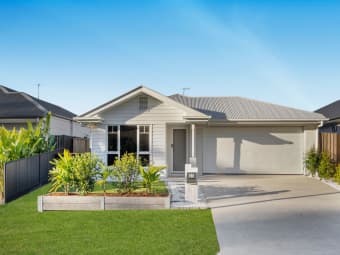 27 Moreton Parade, Morayfield, QLD, 4506