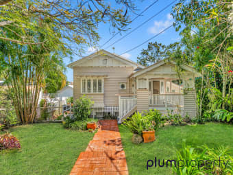 23 Carrington Road, Indooroopilly, QLD, 4068