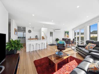 2/7 William Street, Lorne, VIC, 3232