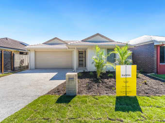 6 Central Green Dr