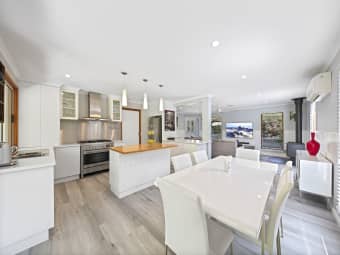 7 Williams Rd, Wandiligong, VIC, 3744