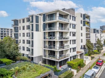 210/48 Amalfi Dr, Wentworth Point, NSW, 2127