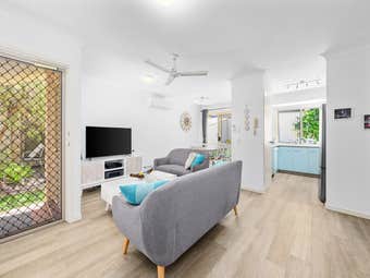 31/171 Coombabah Road