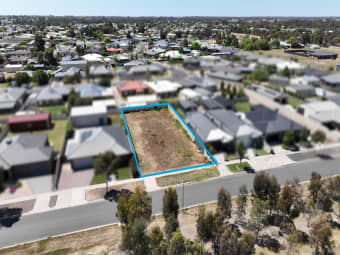 25 Derry Parade, Horsham, VIC, 3400