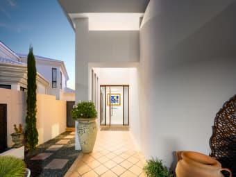 33 The Peninsula, Paradise Point, QLD, 4216