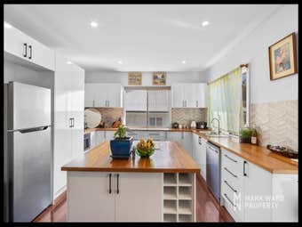 11 Moolabin Cres, Yeerongpilly, QLD, 4105