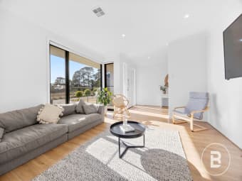 33 Carbery Way, Lucas, VIC, 3350