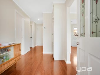 24 Flynn Crescent, Coolaroo, VIC, 3048