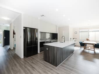 11 Salmon Gums Ln, Dawesville, WA, 6211