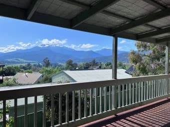 8 Marum Court, Tawonga South, VIC, 3698