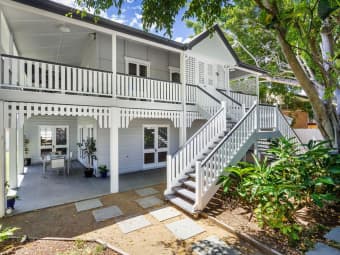 16 Magee St, Graceville, QLD, 4075