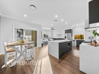 121 Pleasant Circuit, Gledswood Hills, NSW, 2557