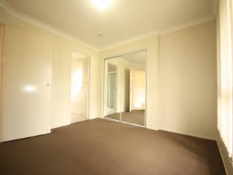 14 Spence Pl, St Helens Park, NSW, 2560