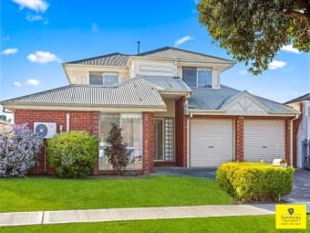 45 Stainsby Cres, Roxburgh Park, VIC, 3064