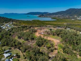 11 Woodwark Crescent, Cannonvale, QLD, 4802