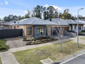 20 Beaumont Place, Woodend, VIC, 3442