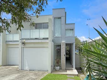 74a Broken Bay Road, Ettalong Beach, NSW, 2257