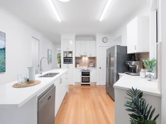 11 Ruth St, Birkdale, QLD, 4159