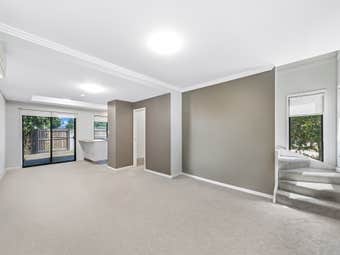 1/25 Bondi Road, Blacks Beach, QLD, 4740