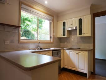 4 Devonshire Rd, Robertson, NSW, 2577