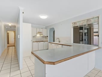 2 Petal Court, Currimundi, QLD, 4551