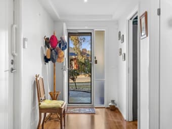 17 Jessie Evelyn Cres, Kyneton, VIC, 3444
