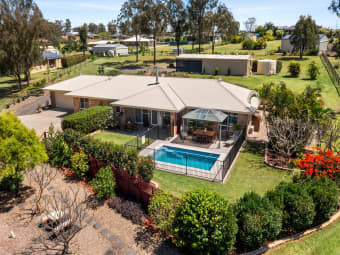 10 Baker Finch Pl, Kensington Grove, QLD, 4341
