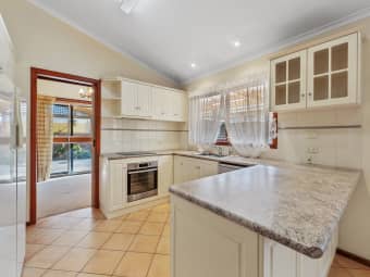 17 Ashburton Avenue, West Lakes Shore, SA, 5020