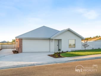 1/16 Jordan Place, Deloraine, TAS, 7304