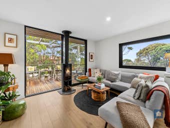 4 Beach Rd, Aireys Inlet, VIC, 3231